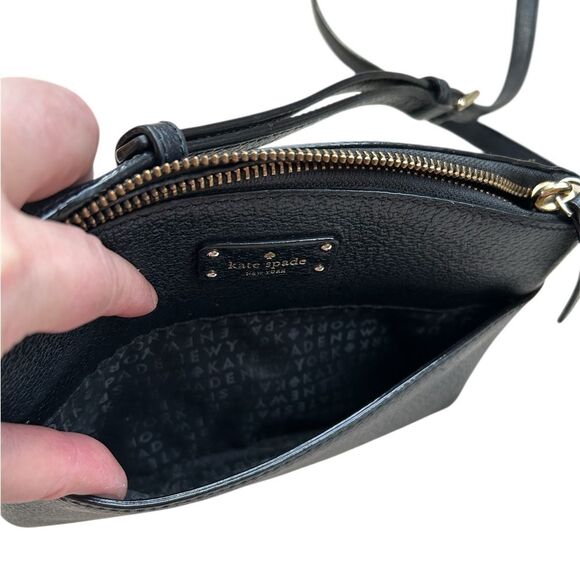 Kate Spade Grove Street Millie Crossbody Dome Bag in GUC - Picture 4 of 6